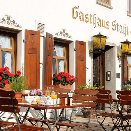 Gasthaus Weingut Stahl Oberwesel Exterior foto
